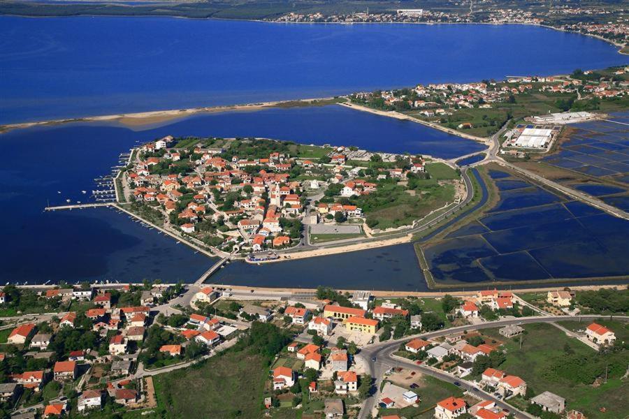Apartment Bonaca Nin Esterno foto