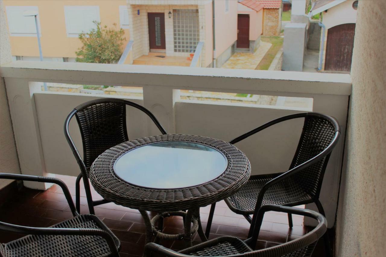 Apartment Bonaca Nin Esterno foto